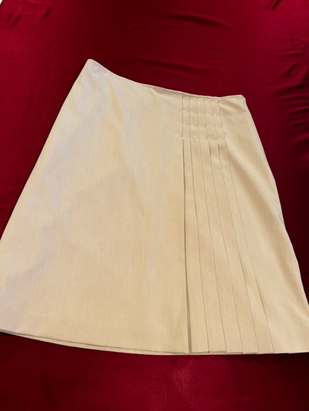 Apostrophe Tan Pleated Lined Skirt Size 12